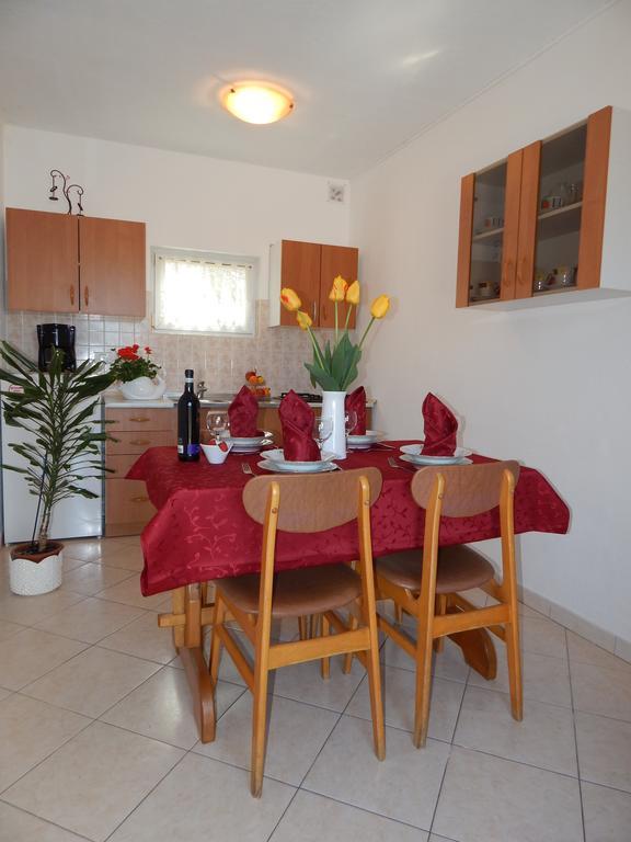 Apartment Strmac Labin  Szoba fotó